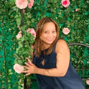 Meet your Posher, Esther